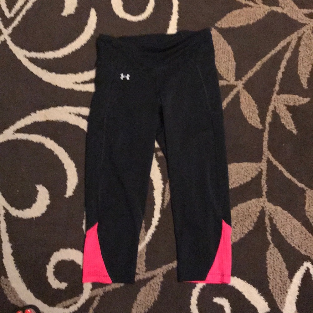 UA capris